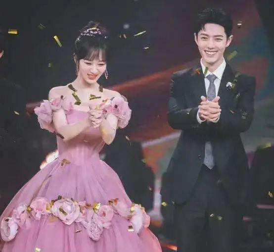 杨迪爆料肖战杨紫视频,揭秘娱乐圈友情与合作的背后 第1张 杨迪爆料肖战杨紫视频,揭秘娱乐圈友情与合作的背后 第1张